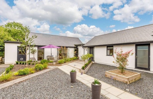 Saltash House | 3 Bed in Saltash (oc-88525)