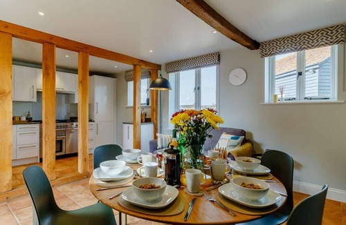 Knodishall Cottage | 3 Bed in Saxmundham (oc-89691)