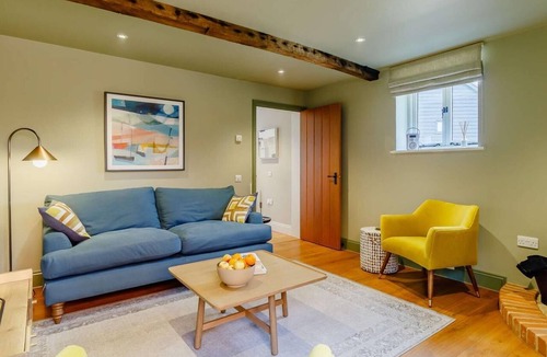 Knodishall Cottage | 3 Bed in Saxmundham (oc-89691)