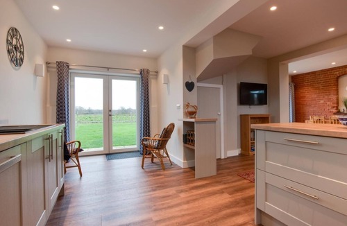 Stowmarket Cottage | 3 Bed in Shelland (oc-tcsg)