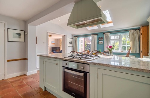 Westleton Cottage | 3 Bed in Westleton, Saxmundham (oc-est)