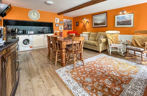 Inverness Cottage | 3 bedroom accommodation in Kilmuir near Inverness