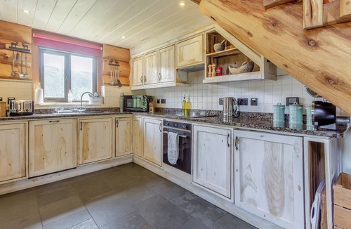 Glen Urquhart Apartment | 3 bedroom accommodation in Beauly, near Drumnadrochit