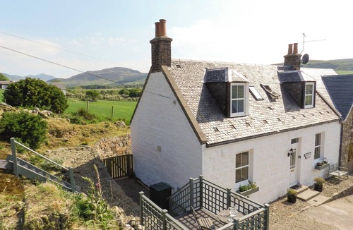 Isle of Arran Cottage | 3 bedroom accommodation in Torbeg, near Blackwaterfoot, Isle of Arran