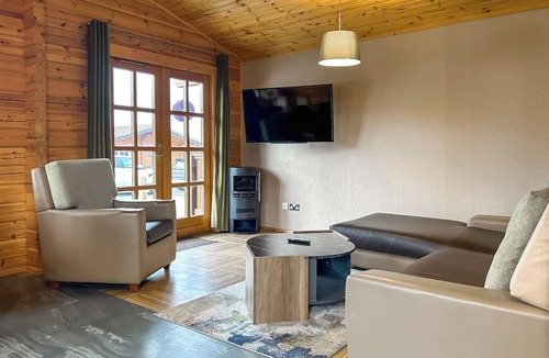 Bishopton Apartment | 3 bedroom accommodation in Glasgow