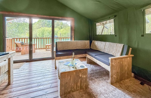 Eccles Ski Chalet | 3 bedroom accommodation in Halling