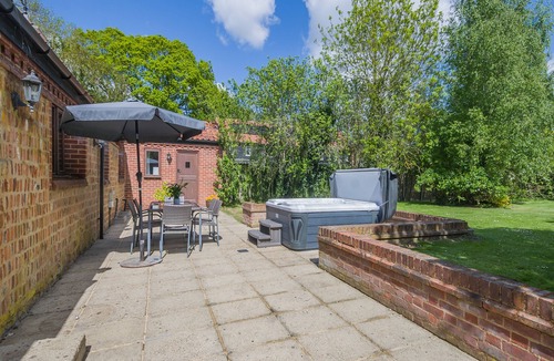 Irstead Cottage | 3 bedroom accommodation in Neatishead, near Norwich