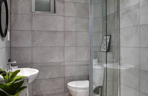 Prestwick Cottage | 3 bedroom accommodation in Ayr