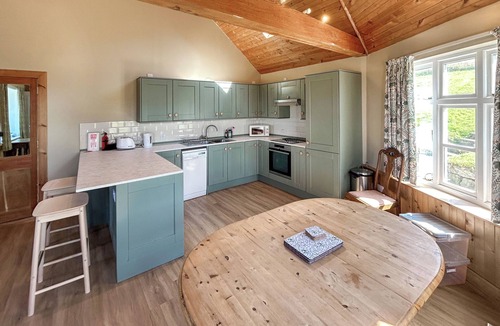 Balintore Cottage | 3 bedroom accommodation in Bayfield, Nigg