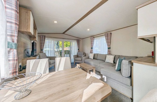 Penrith House | 3 bedroom Gold Caravan Pet Friendly