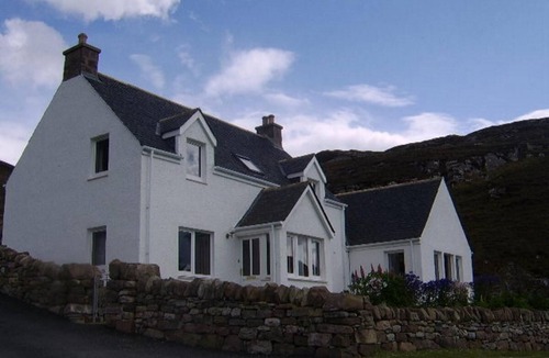 Ullapool House | 3 Bedroom House with Sea View - Top House