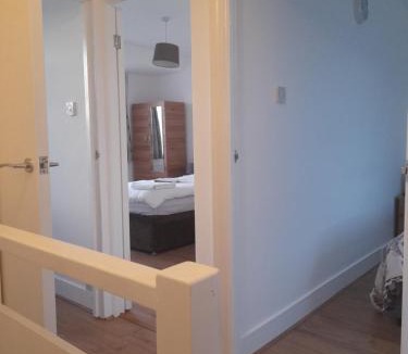 Heath Villa | 3 Bedroom London Home