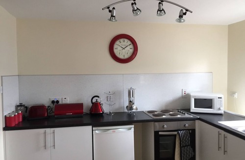 Forres Apartment | 3 Varis Apartments