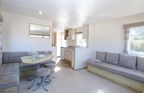 Hopton Cottage | 31A Foxburrow Hang