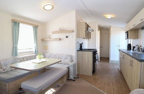 Hopton Cottage | 31B Foxburrow Hang
