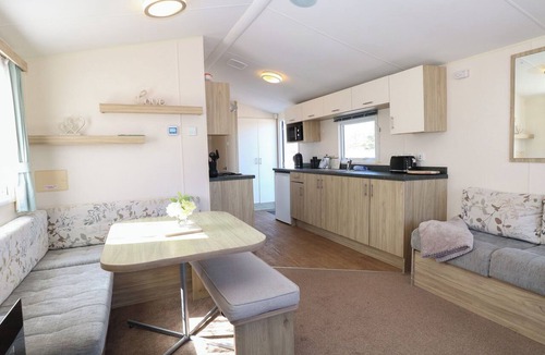 Hopton Cottage | 31B Foxburrow Hang