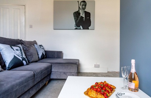 Rotherham House | 3BR Contractor House Great Location Meadowhall Rd