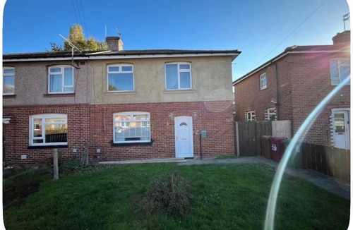 Scunthorpe House | 4 Bed Contractor Base Ideal for Business or Leisure Stays