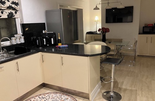 Heysham House | 4 bed house in Heysham near Morecambe with spectacular views over Morecambe Bay.