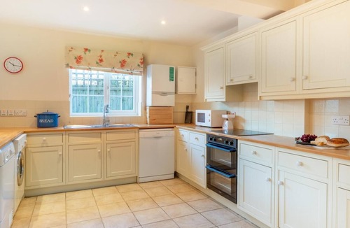 Thorpeness Cottage | 4 Bed in Thorpeness (oc-bays)