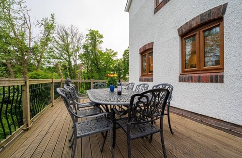 Tan-y-groes Cottage | 4 Bed in Tresaith (oc-bow158)