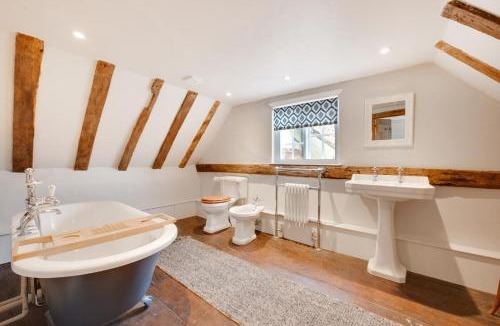 Westleton House | 4 Bed in Westleton oc-holc