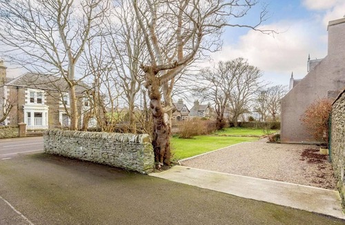 Wick Cottage | 4 Bed in Wick (oc-91390)