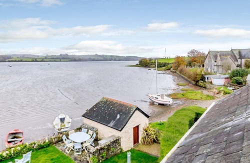 Bere Ferrers Cottage | 4 Bed in Yelverton (oc-rtide)