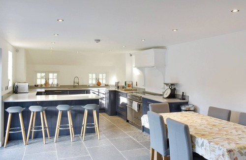 Bradwell-on-Sea Cottage | 4 bedroom accommodation in Bradwell-on-Sea
