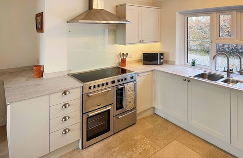 Hessett Cottage | 4 bedroom accommodation in Hessett, near Bury St Edmunds