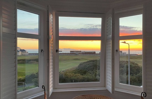 Prestwick Cottage | 4 bedroom accommodation in Prestwick