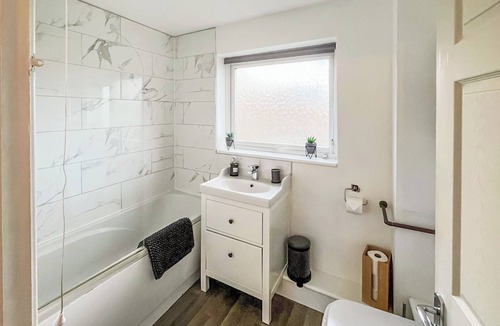 Ashford Cottage | 4 bedroom accommodation in Ashford