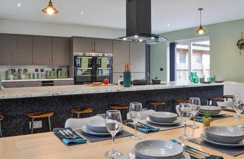Hornsea Cottage | 4 bedroom accommodation in Great Hatfield, near Hornsea