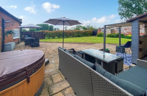 Hethel Cottage | 4 bedroom accommodation in East Harling, near Thetford