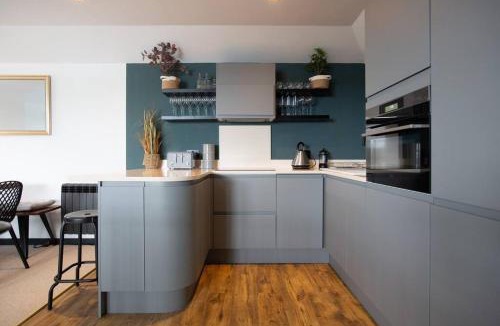 Mylor Churchtown House | 4 Bedroom Cottage with panoramic Harbour views