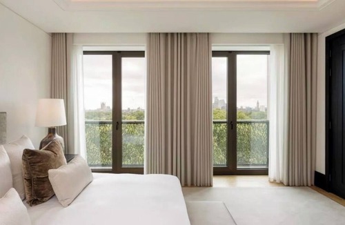 Mayfair Apartment | 4 bedrooms Luxury Mayfair Apartment w/Swimming Pool & Cinema, sleeps 10