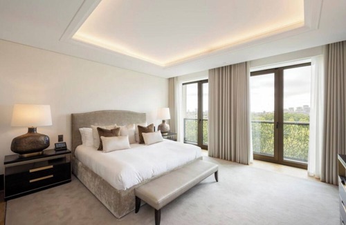 Mayfair Apartment | 4 bedrooms Luxury Mayfair Apartment w/Swimming Pool & Cinema, sleeps 10