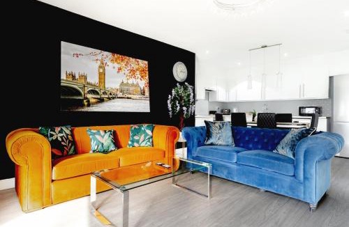 Borehamwood House | 4-BR House Near-Harry Potter-SkyStudios-Sleep 8 & Work Stays