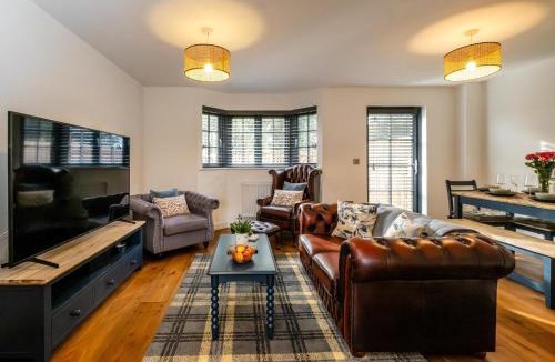 Thorpeness House | 4 Oakes Court, Thorpeness - Sleeps 6 - Close to Thorpeness Meare and the beach, Close to Thorpeness Golf, Hotel and Country Club, Only 2 miles from #Aldeburgh, Managed by Aldeburgh Coastal Cottages