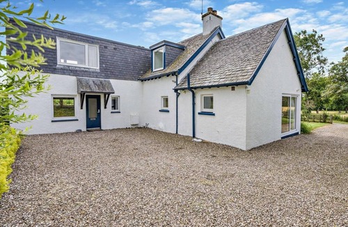 Murthly Cottage | 5 Bed in Dunkeld (oc-90585)