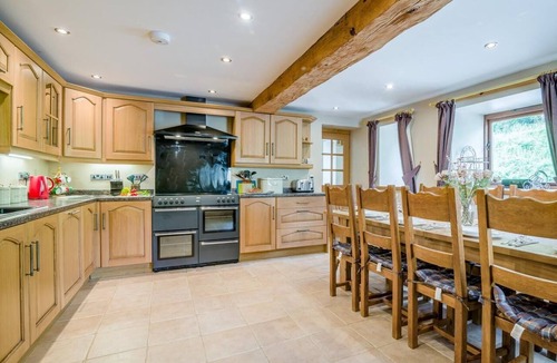 Llanwrtyd Wells Cottage | 5 Bed in Llanwrtyd Wells (oc-bn173)