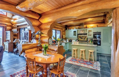 Lairg Cottage | 5 bedroom accommodation in Lairg