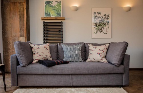 Newham Apartment | 5 Bedroom House in East London