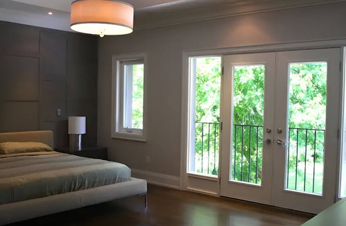 Etobicoke House | 5 BR Large Family Home. Big yard, POOL!