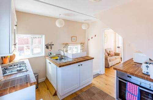 Aldeburgh Cottage | 5 Coastguard Cottages - sleeps 5 guests in 3 bedrooms
