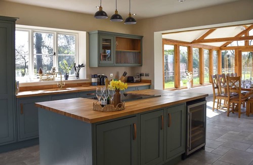 Hethel Cottage | 6 bedroom accommodation in Wreningham