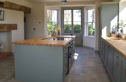 Hethel Cottage | 6 bedroom accommodation in Wreningham