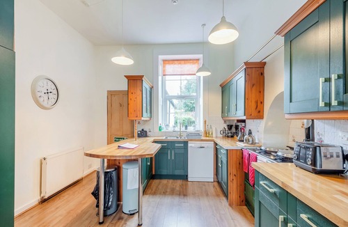Cardross Cottage | 6 bedroom accommodation in Cardross, near Dumbarton
