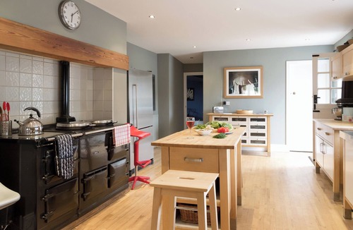 Newcastle-upon-Tyne Cottage | 6 bedroom accommodation in Ponteland