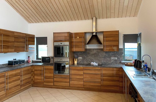 Irstead Cottage | 6 bedroom accommodation in Martham